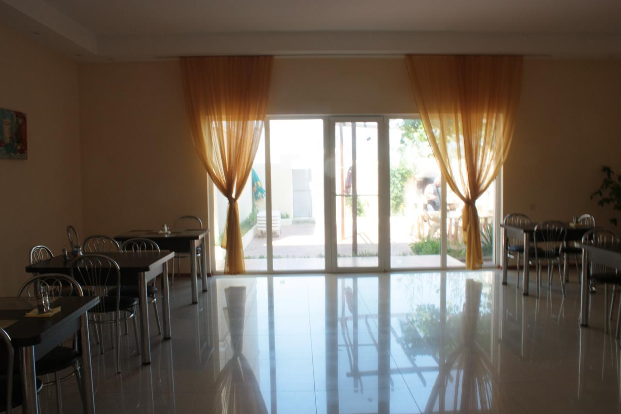 Akvitaniya Mini-Hotel Zatoka Ngoại thất bức ảnh