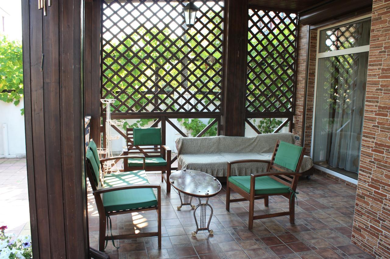 Akvitaniya Mini-Hotel Zatoka Ngoại thất bức ảnh
