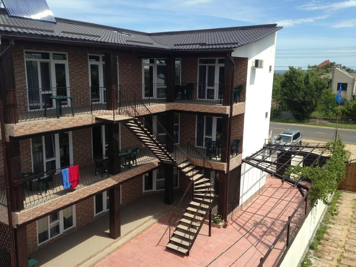 Akvitaniya Mini-Hotel Zatoka Ngoại thất bức ảnh