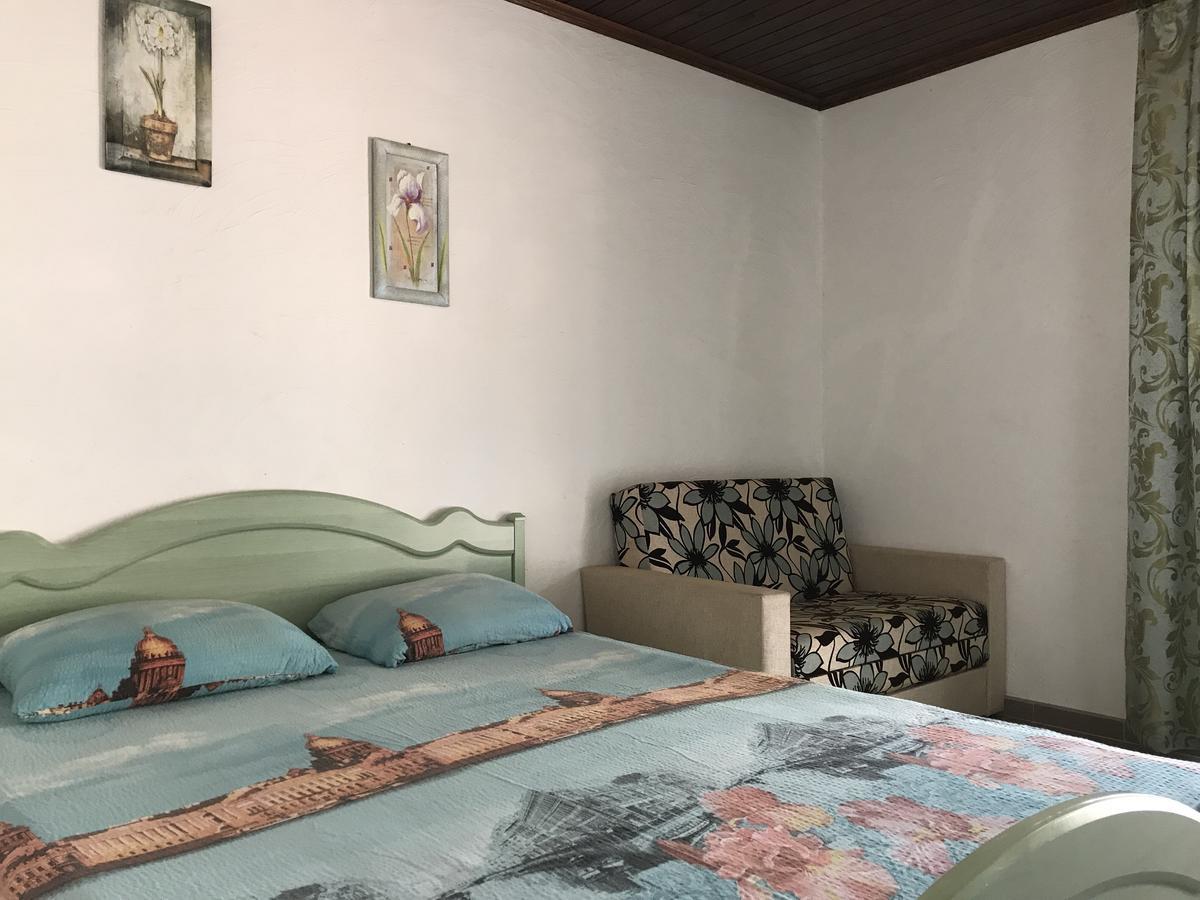 Akvitaniya Mini-Hotel Zatoka Ngoại thất bức ảnh