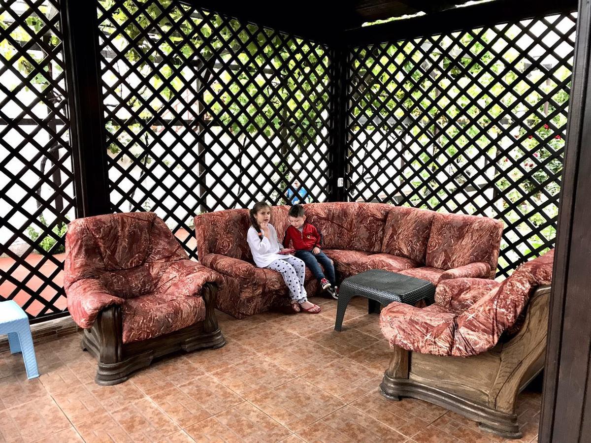 Akvitaniya Mini-Hotel Zatoka Ngoại thất bức ảnh