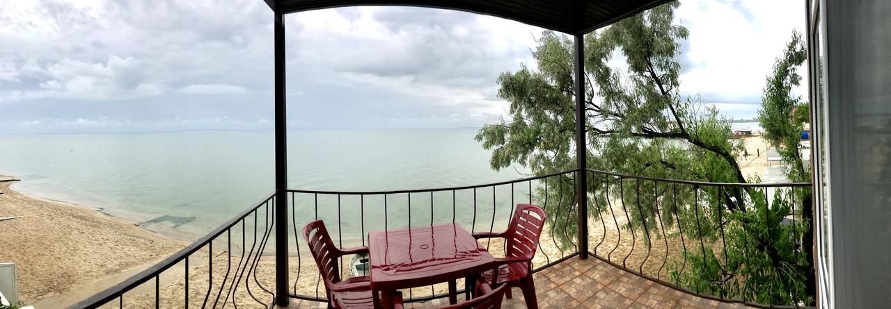 Akvitaniya Mini-Hotel Zatoka Ngoại thất bức ảnh